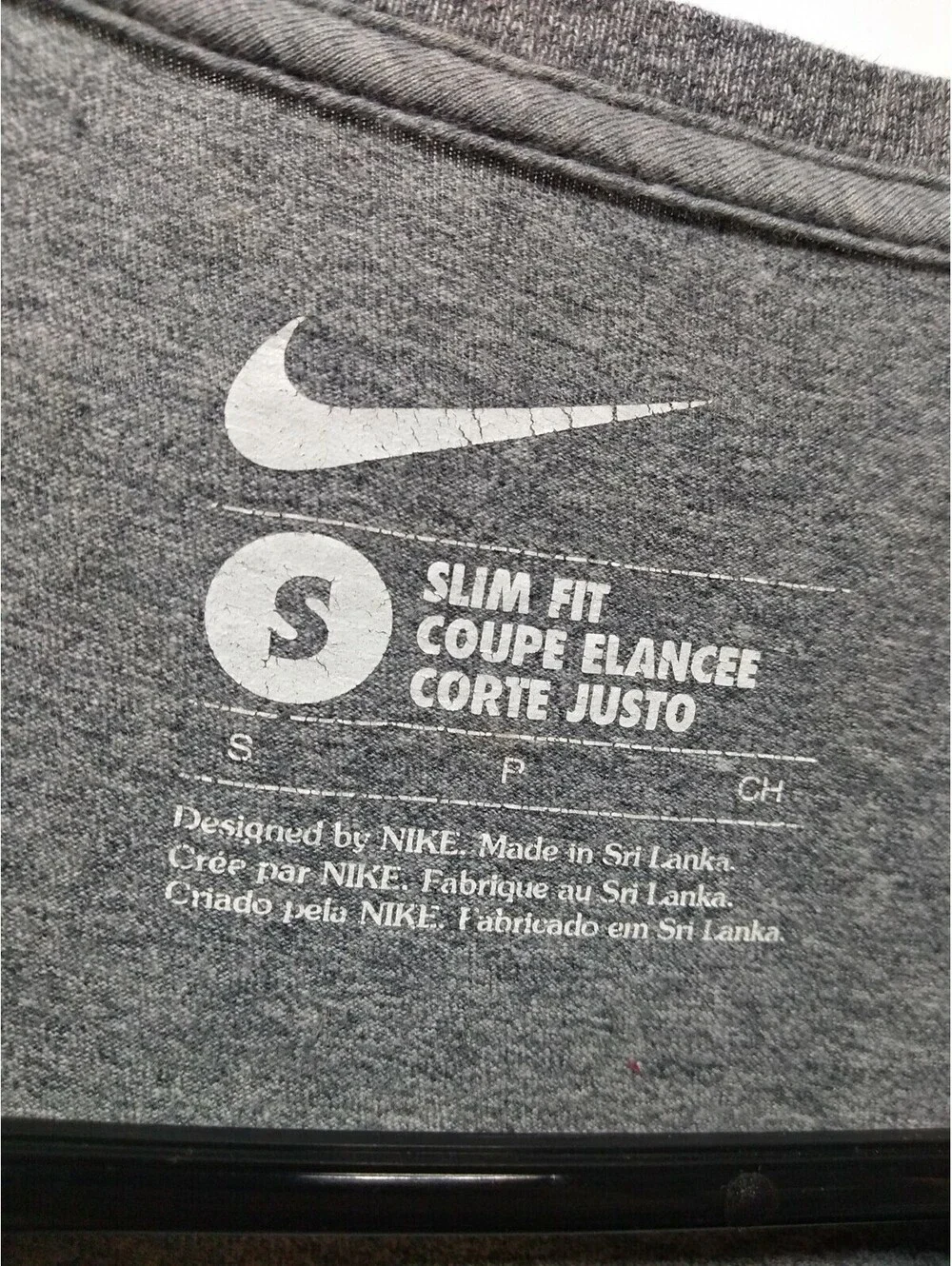 Nike Women's Slim Fit T Shirt Size Small 027